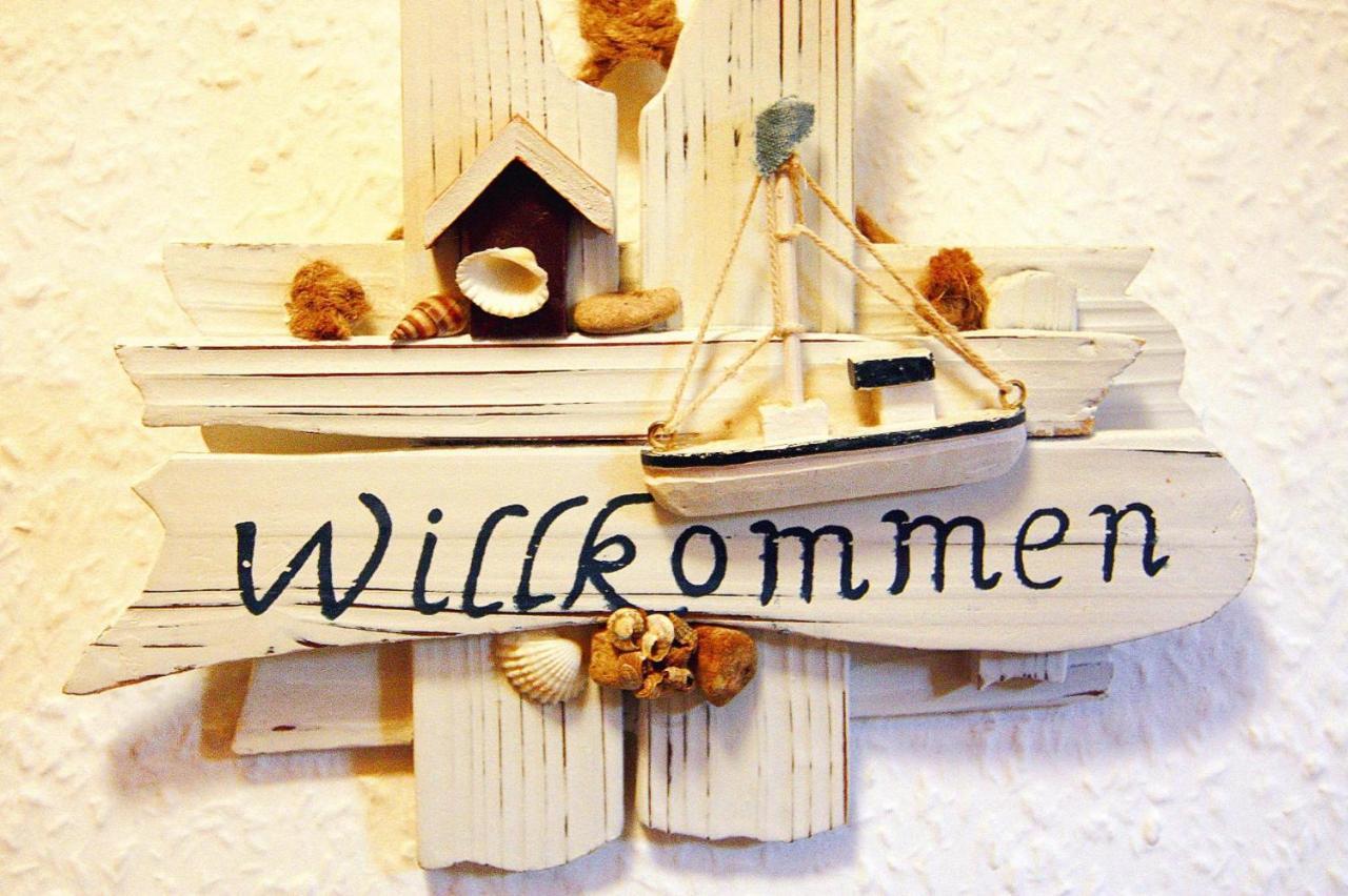 Inviting Holiday Home With Garden Trassenheide Bagian luar foto